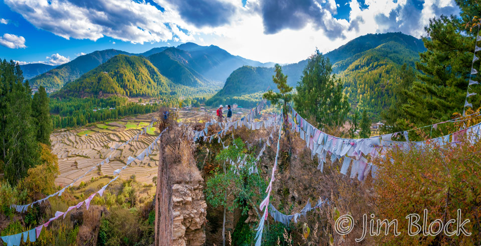 bhu-1473-stephen-and-dhamey-at-drukgyel-dzong-pan-7